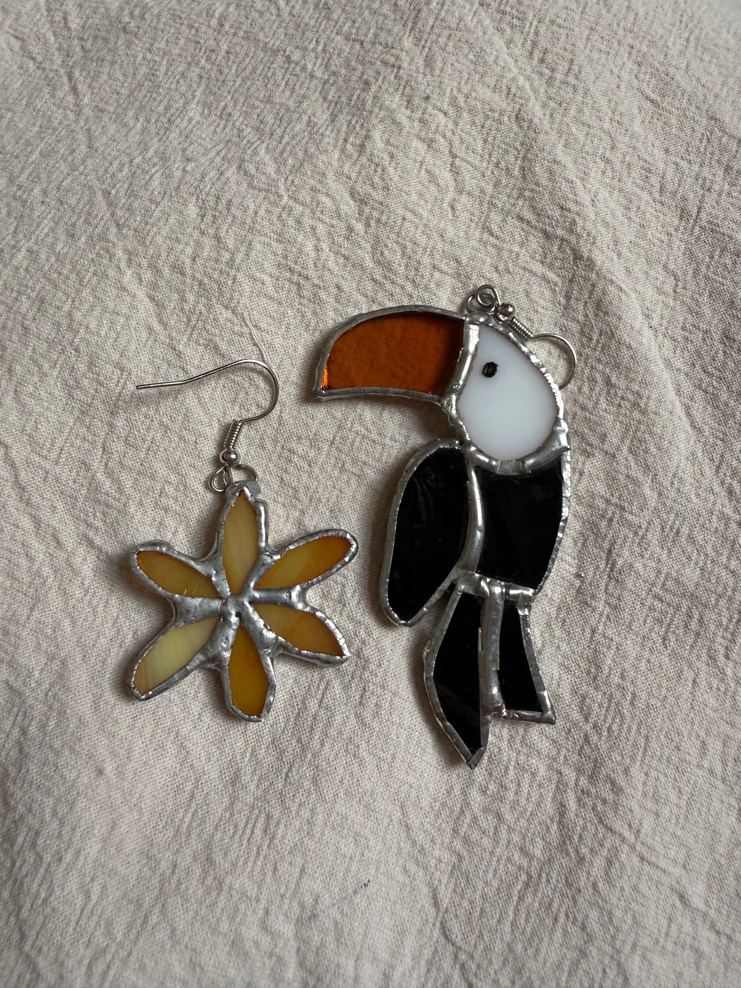 Boucle d’oreille toucan