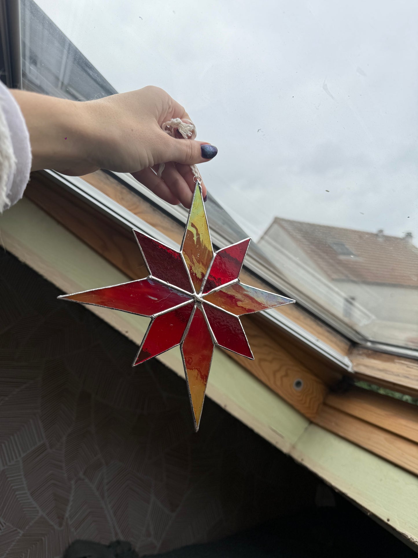 Étoile de Noël 4-2025